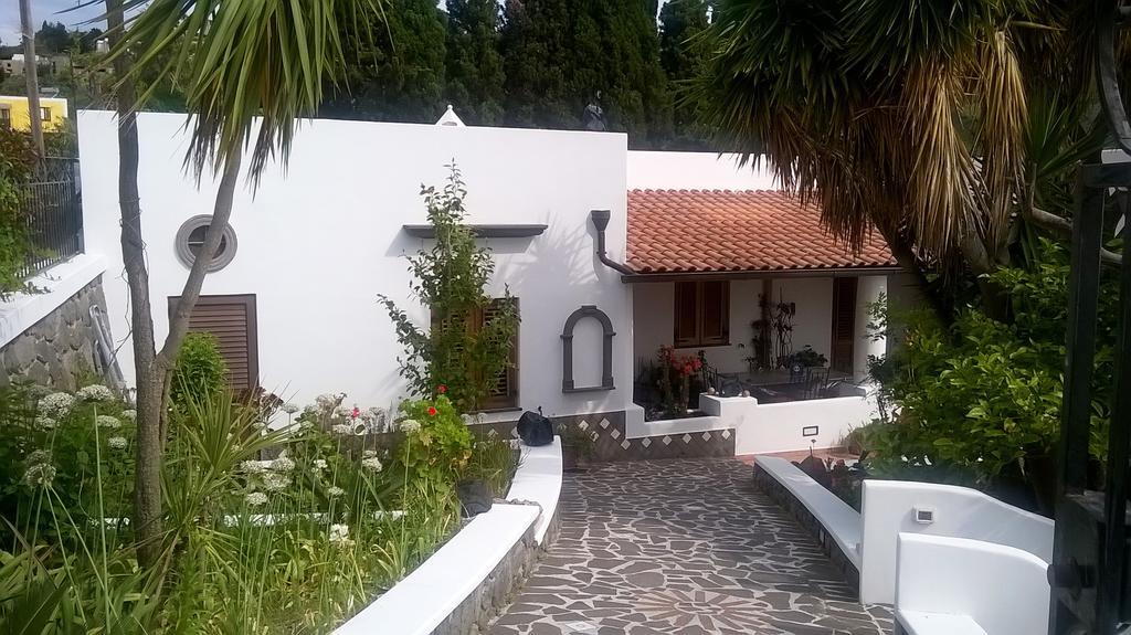 Bed And Breakfast Villa Angelina Lipari  Exterior photo